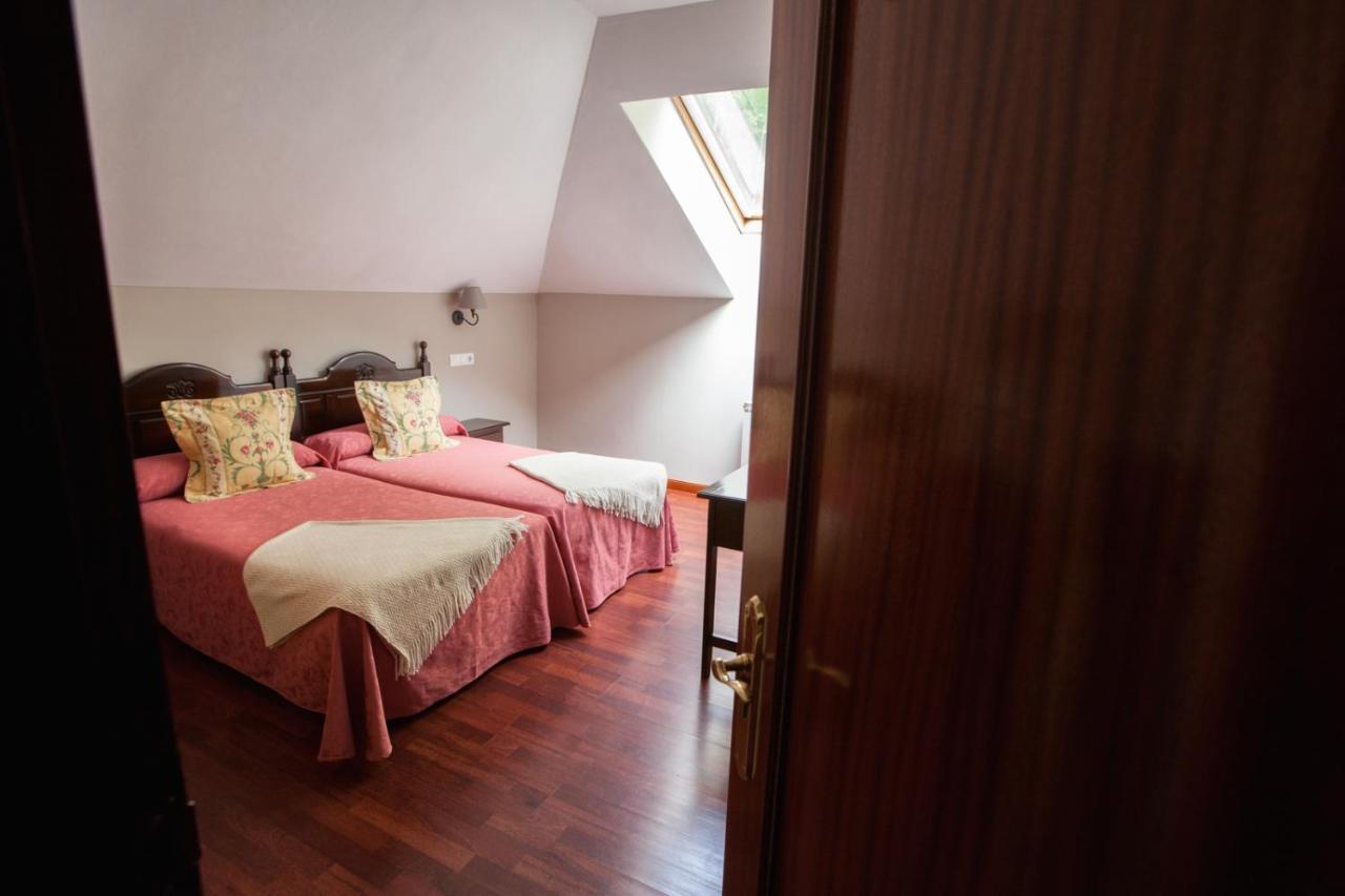 Hotel El Repelao Ковадонга Экстерьер фото