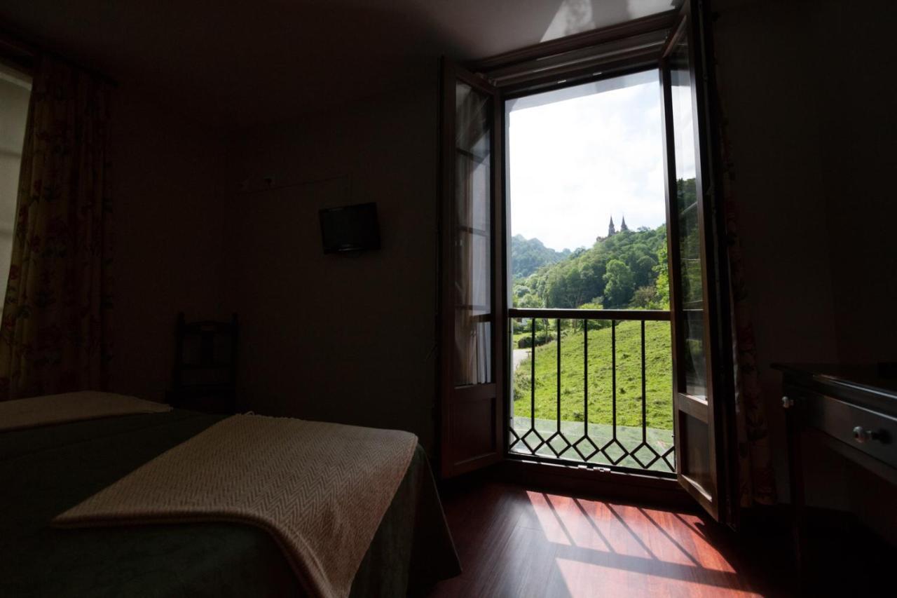 Hotel El Repelao Ковадонга Экстерьер фото